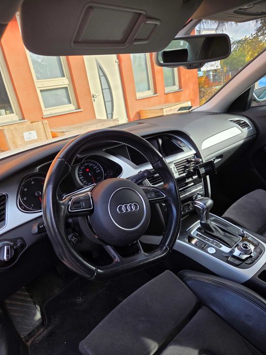 Sprzedam AUDI A4 B8 sedan - to moje auto