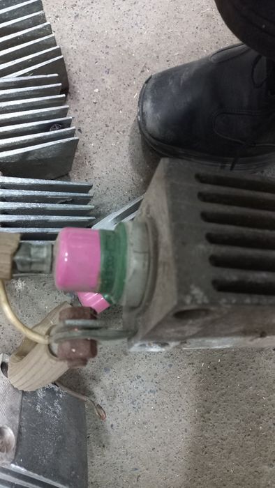 Силовой диод  В200 с радиаторов, 6 шт