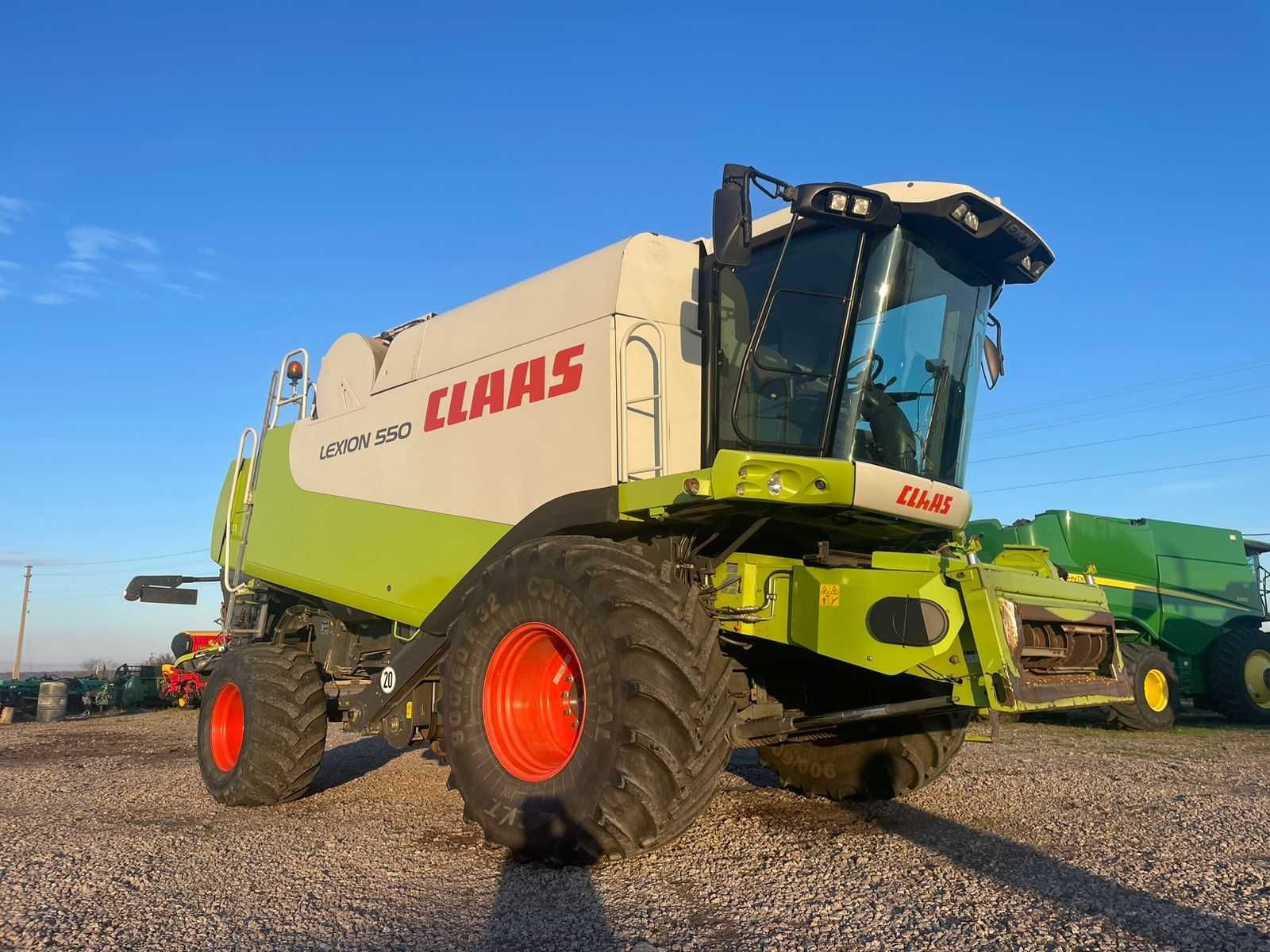 Комбайн Claas Lexion 550 2006 року в наявності