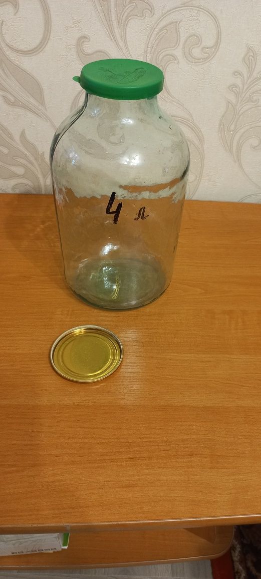 Банка на 4л. толстостенная