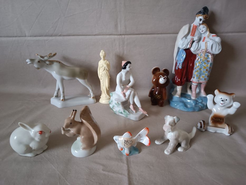 Статуэтки фарфоровые Полонное