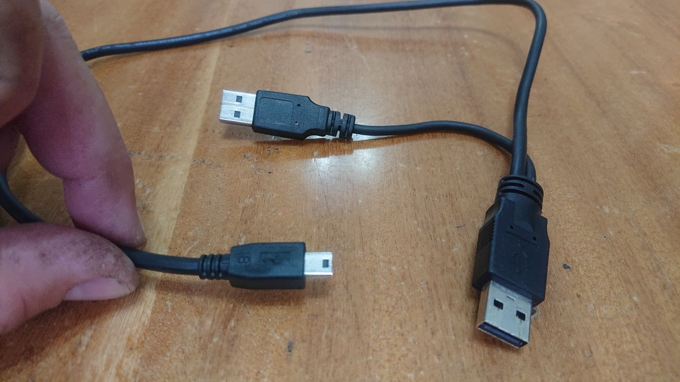 Продам шнур USB
Для подключения например внешнего жесткого диска. 
Шну