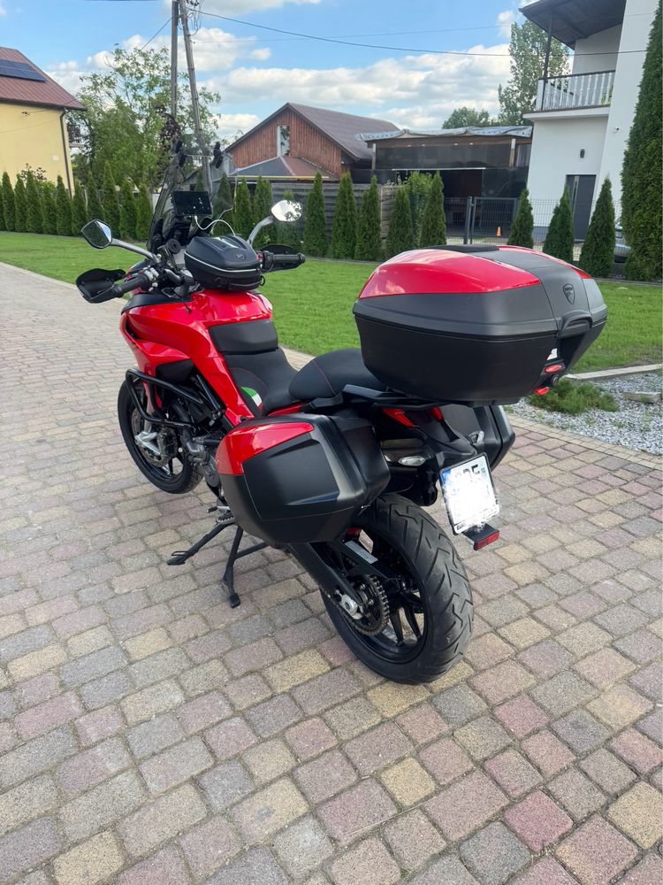 Ducati multistrada V2S travel