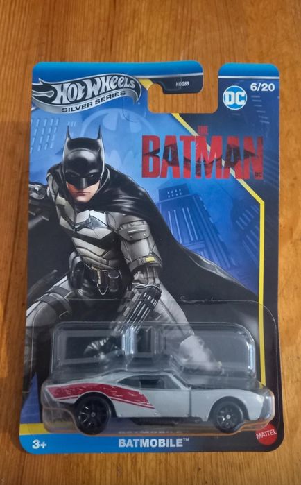 Batmobile Batman DC Hot Wheels Silver Series