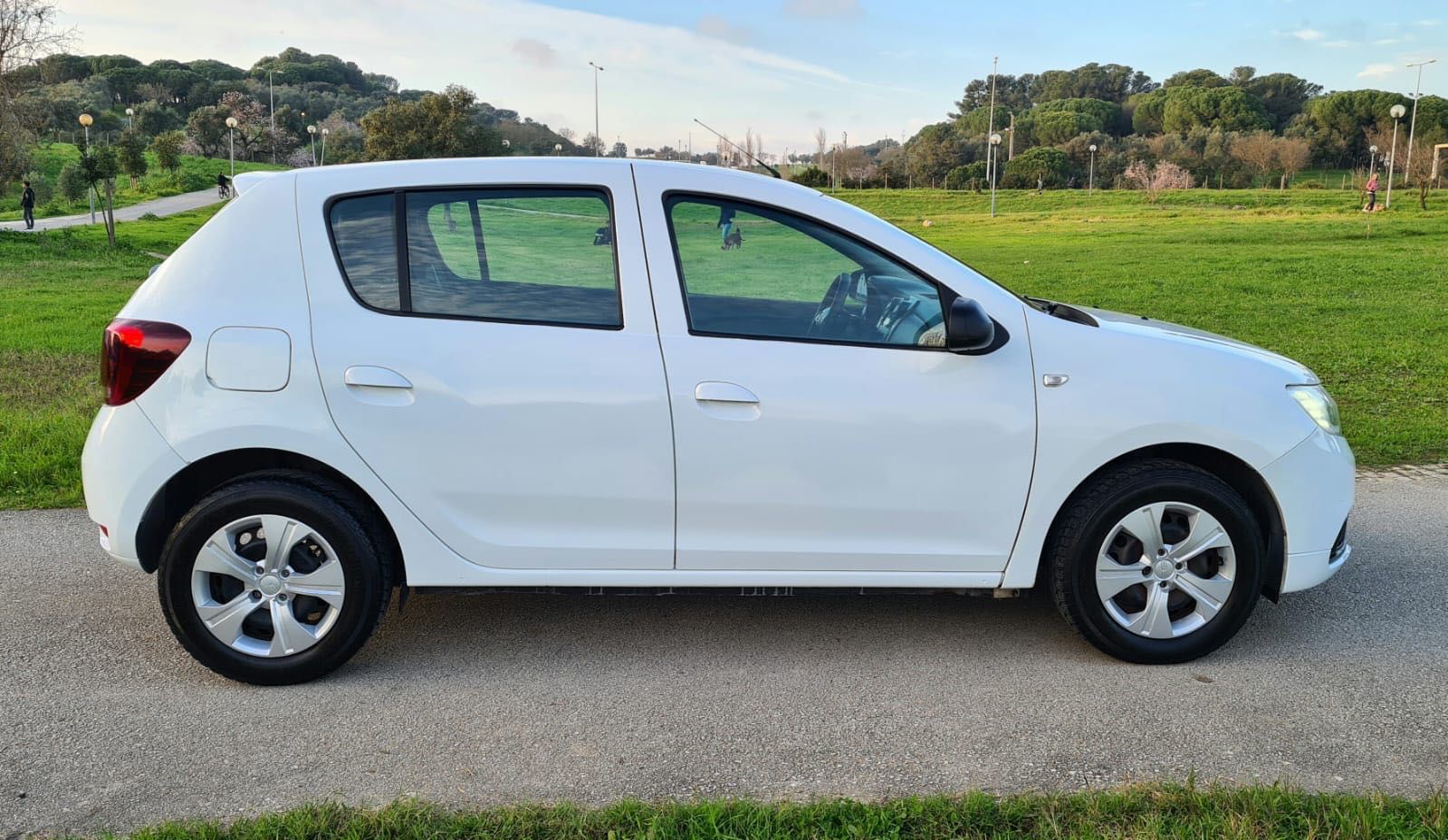 Dacia Sandero 1.5dci 90cv ano 2018 impecável