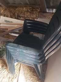 Продам хороші крісла на вулицю без дефектів за одну одиницю 650 грн...
