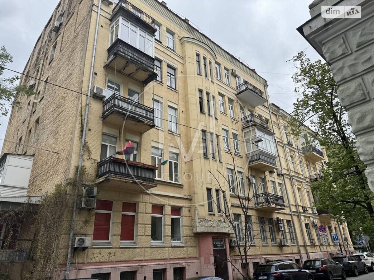Продаж 1-кімнатної квартири по вул. Малій Житомирській