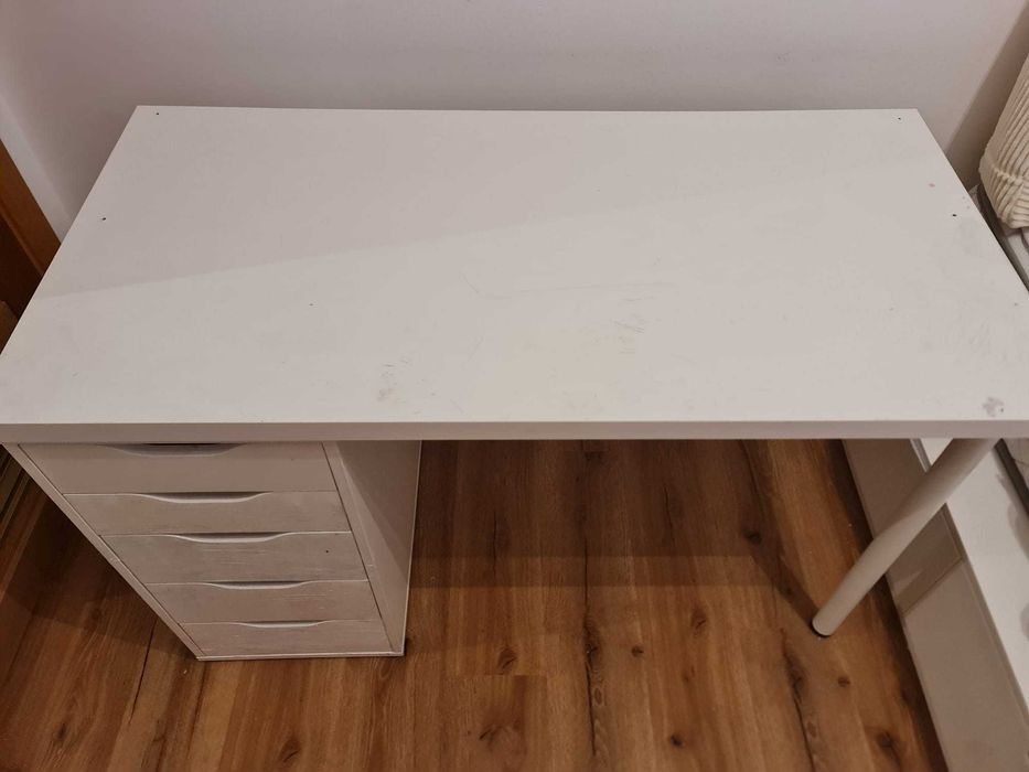Secretaria branca IKEA - Para doação