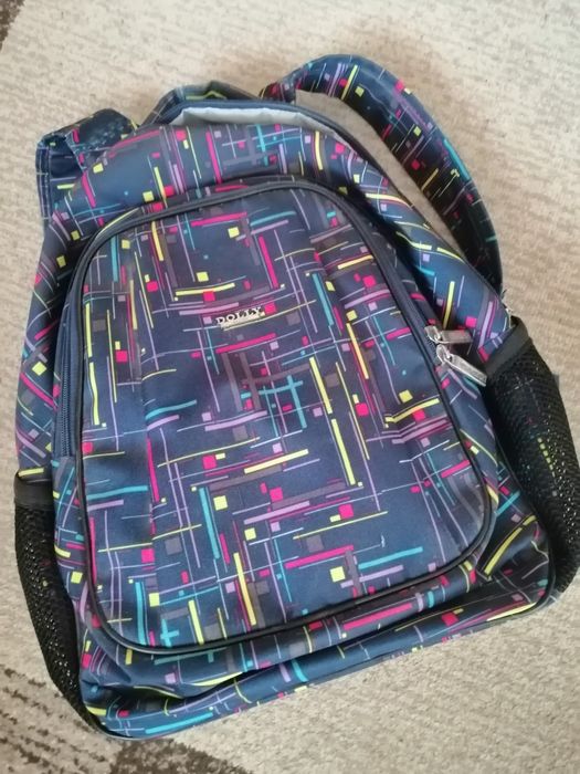 Продам школьный рюкзак.