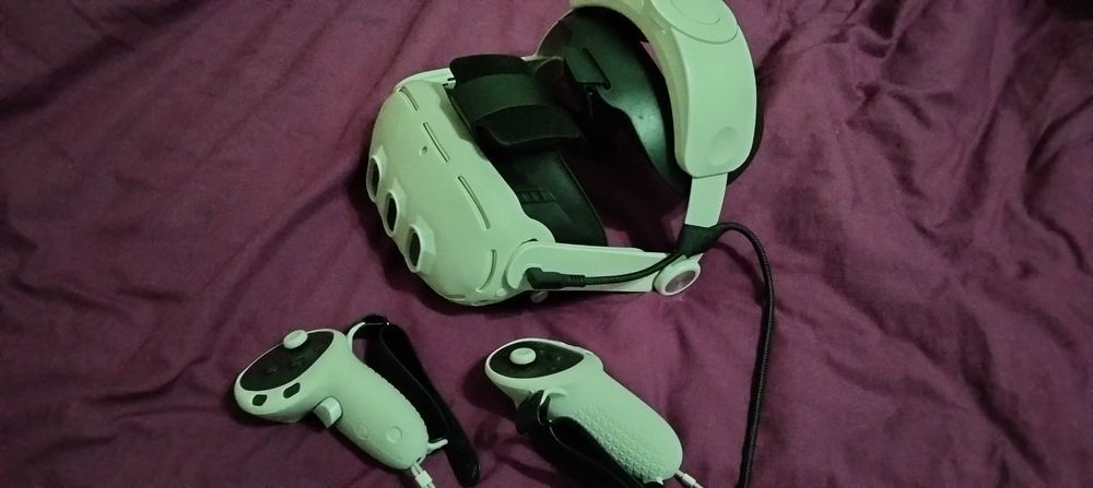 Quest 3 128 гб с улучшенной лицевой вставкой и креплением.