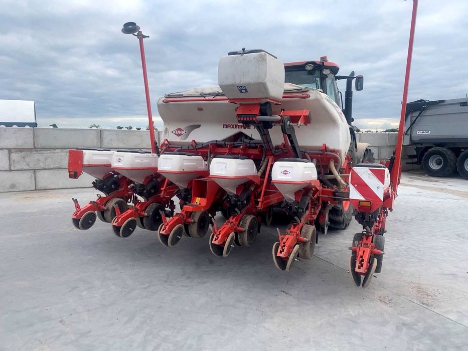 Siewnik pneumatyczny do kukurydzy, słonecznika KUHN Maxima 2TS