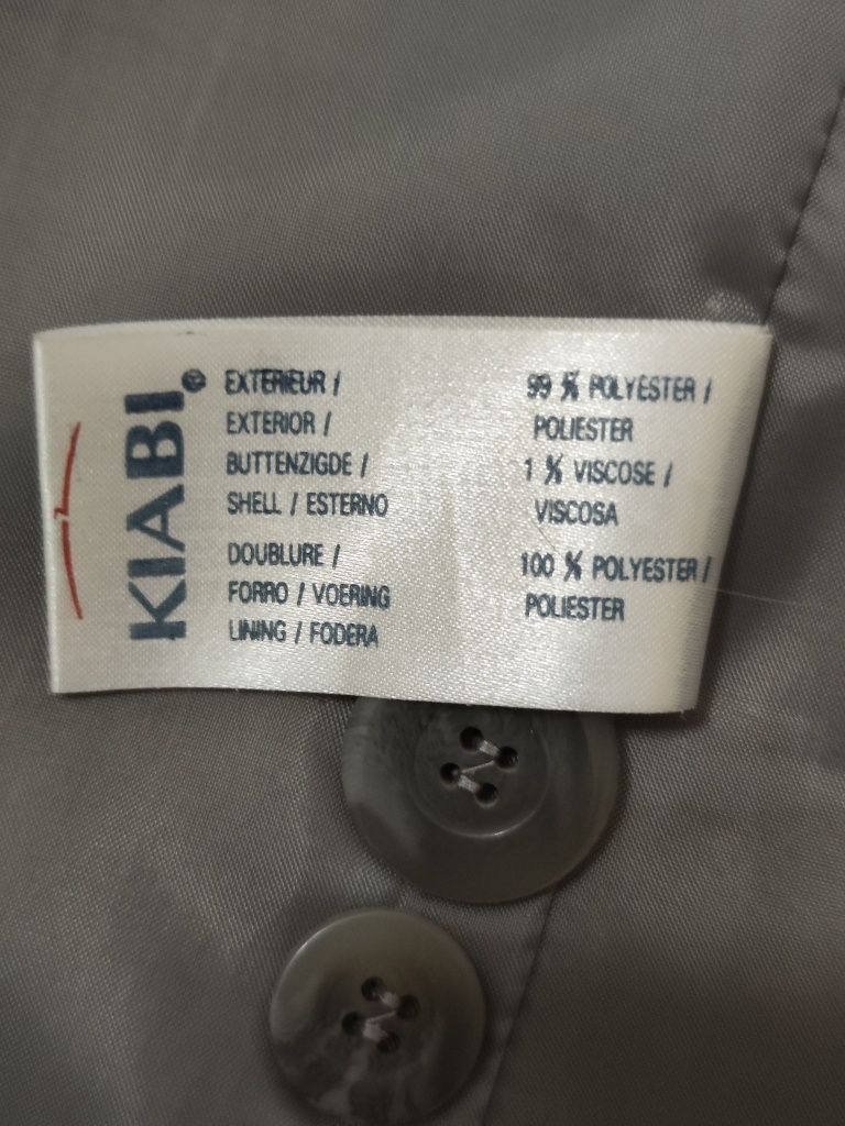 Fato saia, às riscas de Senhora