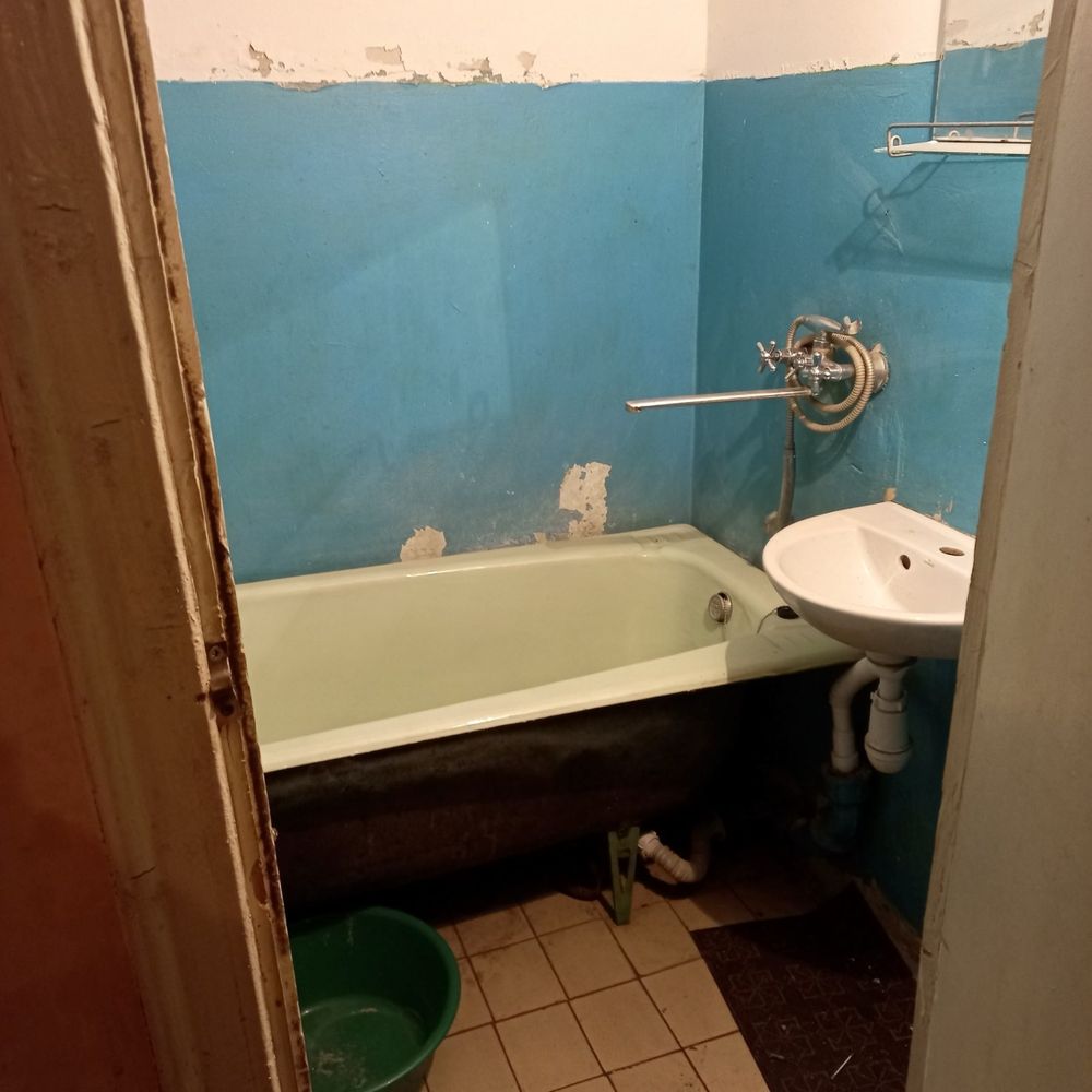Продаж 4 кімнати Панель ПІД РЕМОНТ Драгана Сихів 1/9 82м2 67999$