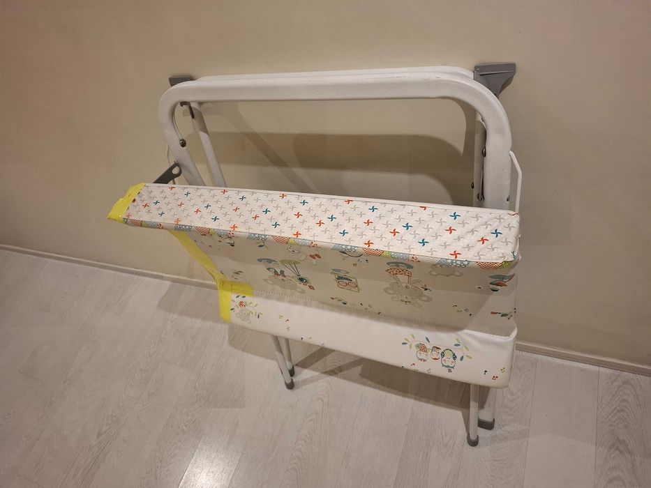 Fraldario com banheira desmontável marca BREVI. Baixa de preço