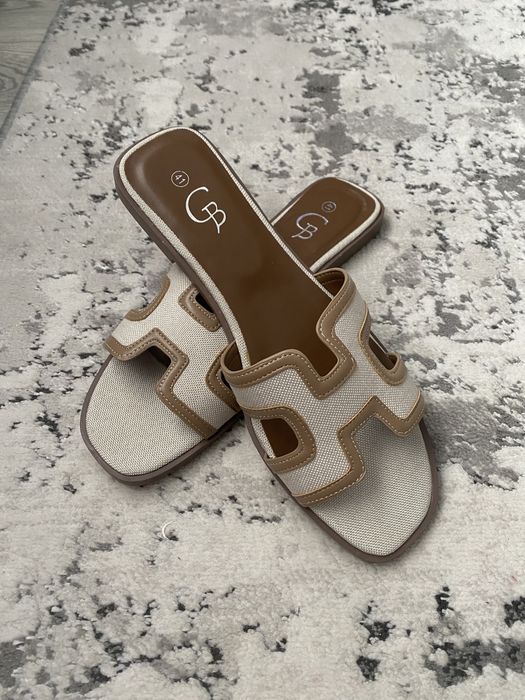 Продам Повністю Нові жіночі шльопанці р.40- 41