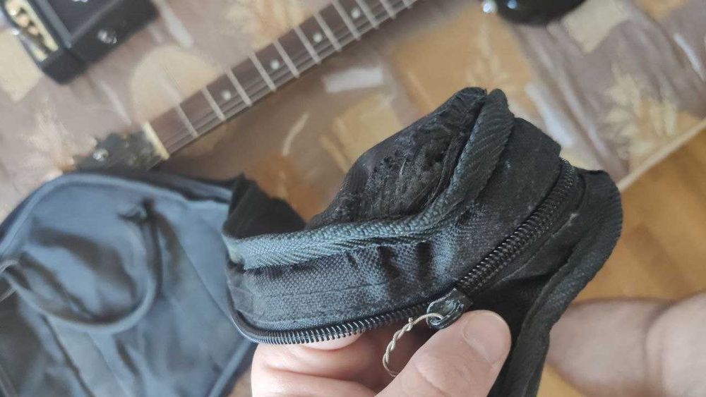 Електрогітара Ephiphone + підсилювач Marshall + гітарні дрібниці