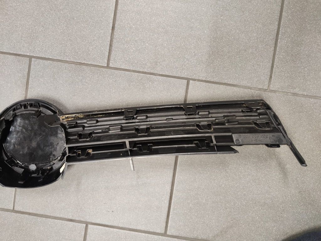 Atrapa grill znaczek emblemat vw golf 7