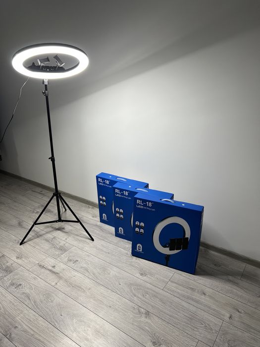 Кільцева світлодіодна лампа RL-18. 45см діаметром, 55 вт потужнісь