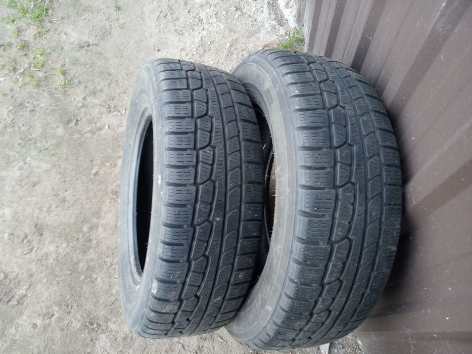 2 Opony zimowe Nokian 205/55 r16 cena za komplet
