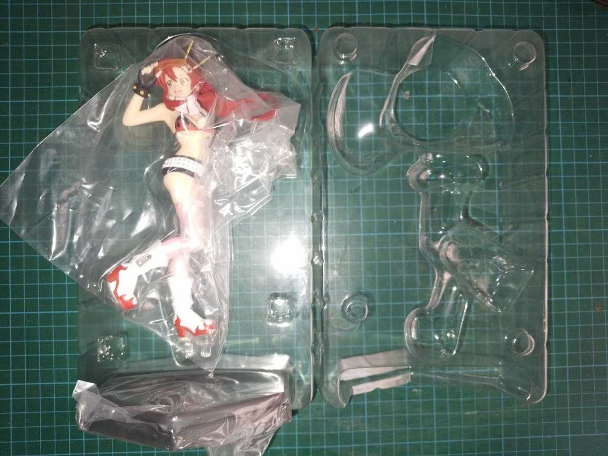 Yoko Littner Pop Up Parade