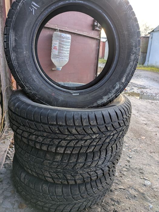 Продається хороша зимова резина, куплена в 24-му році нова