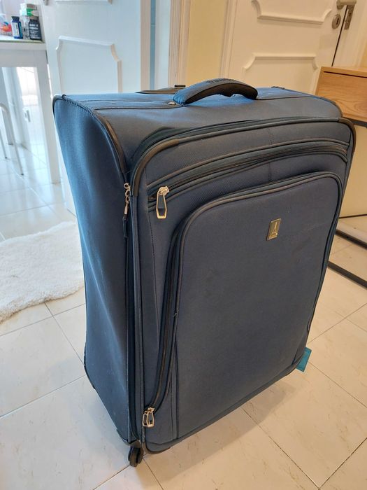 Mala de viagem marinho ótimo estado