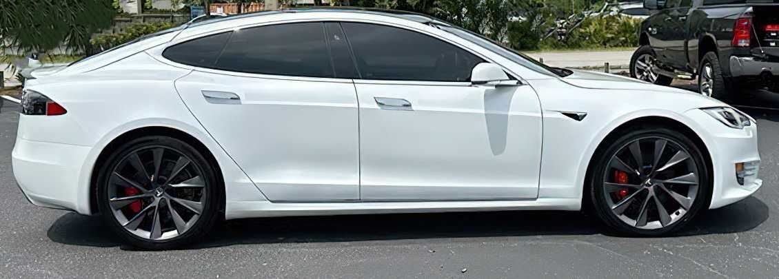 Tesla Model  S 2020 White