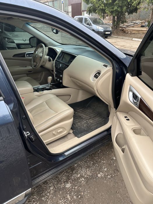 Нисан патфайдер р52 3.5 (бенз/газ)2014