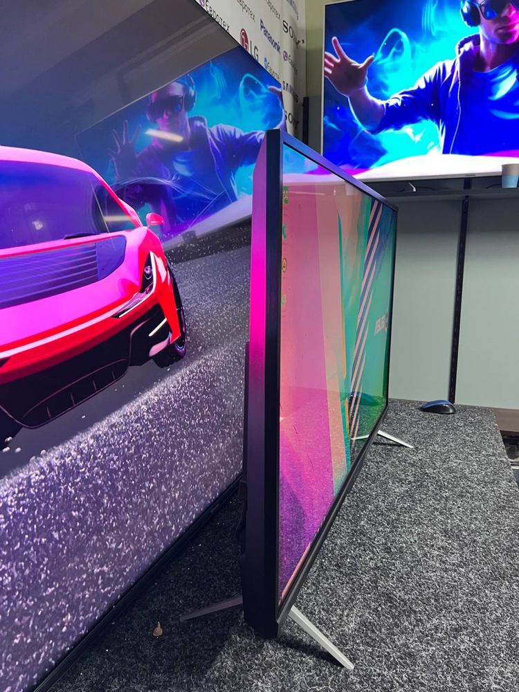 Ігровий монітор Gigabyte AORUS FV43U 43” 4K UHD, 144 Гц, HDR1000