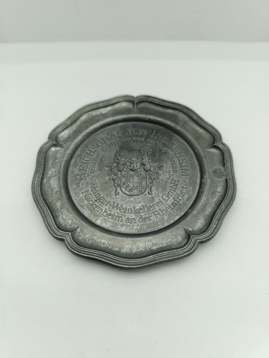 Оловянная тарелка на стену Германия