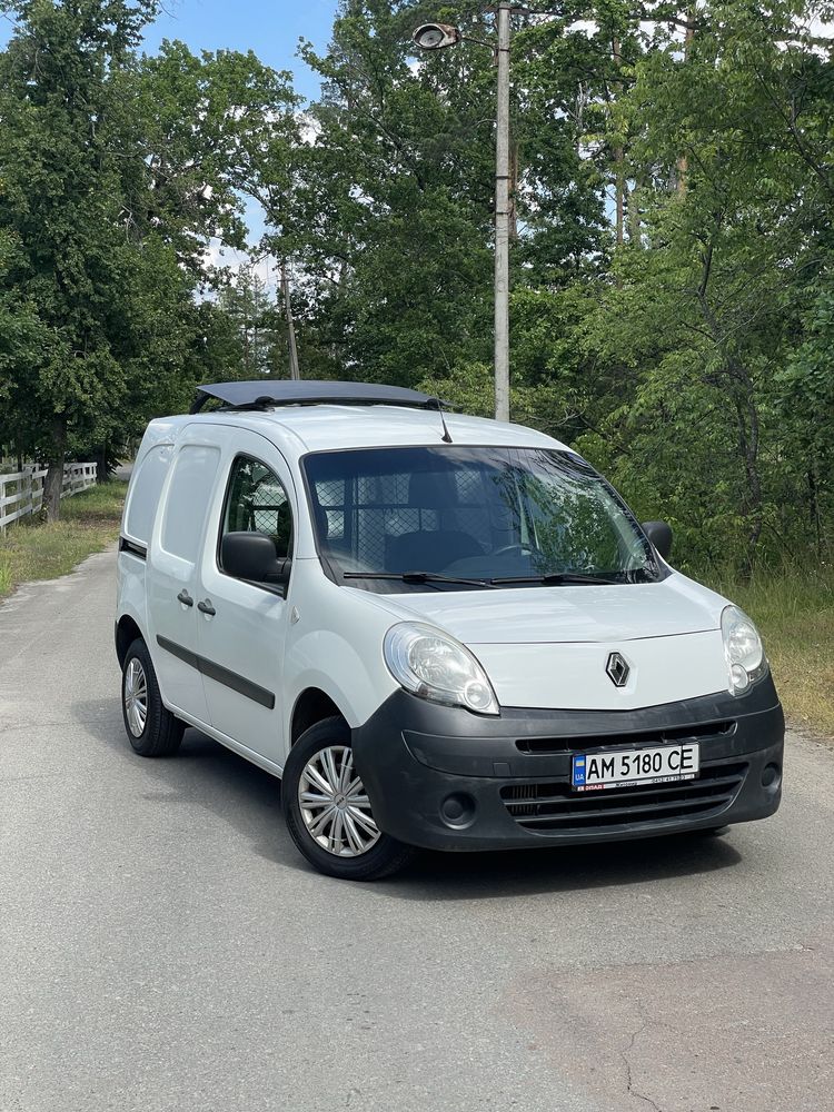Продам Renault Kangoo 2012, в чудовому стані!!