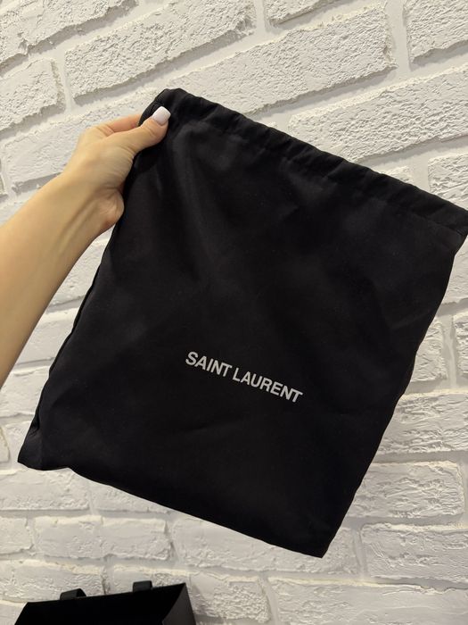 Продам оригінальну сумку saint laurent в ідеальному стані