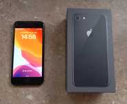 iPhone 8 64GB Cinzento
