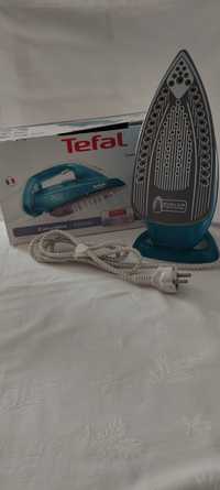 Ferro de engomar Tefal com caixa