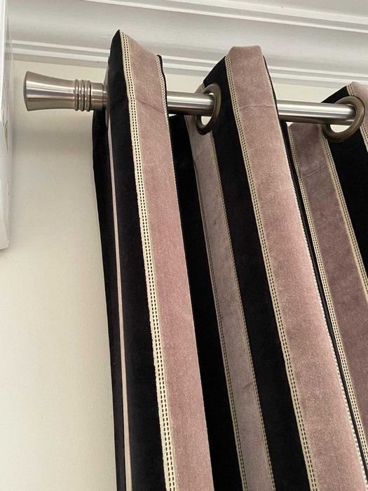 Colcha + Cortinado.  Como novos. Oportunidade