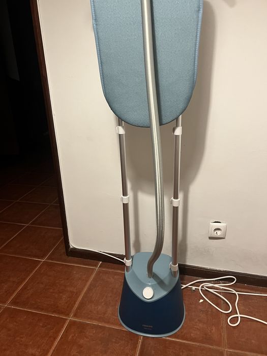 Phillips Garmet Steamer