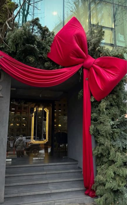 Святковий новорічний бант! Декор закладів, фасадів прикраса декор елка