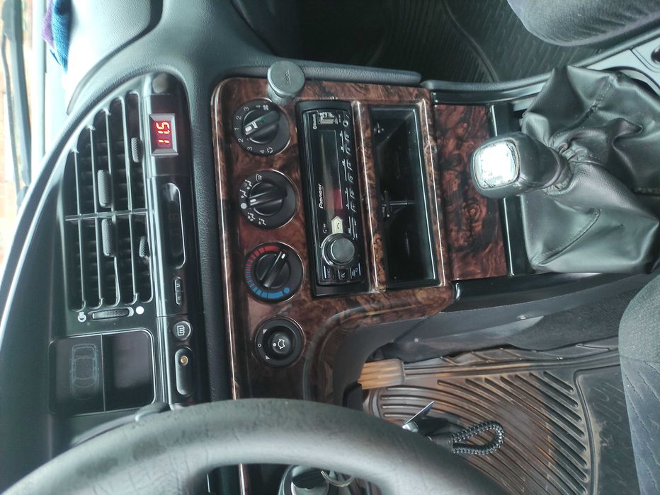 Ford Mondeo 1995 + В подарунок комплект запасних коліс на зиму