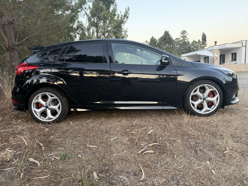 Ford Focus 2.0 TDCI ST Line 185Cv - 15