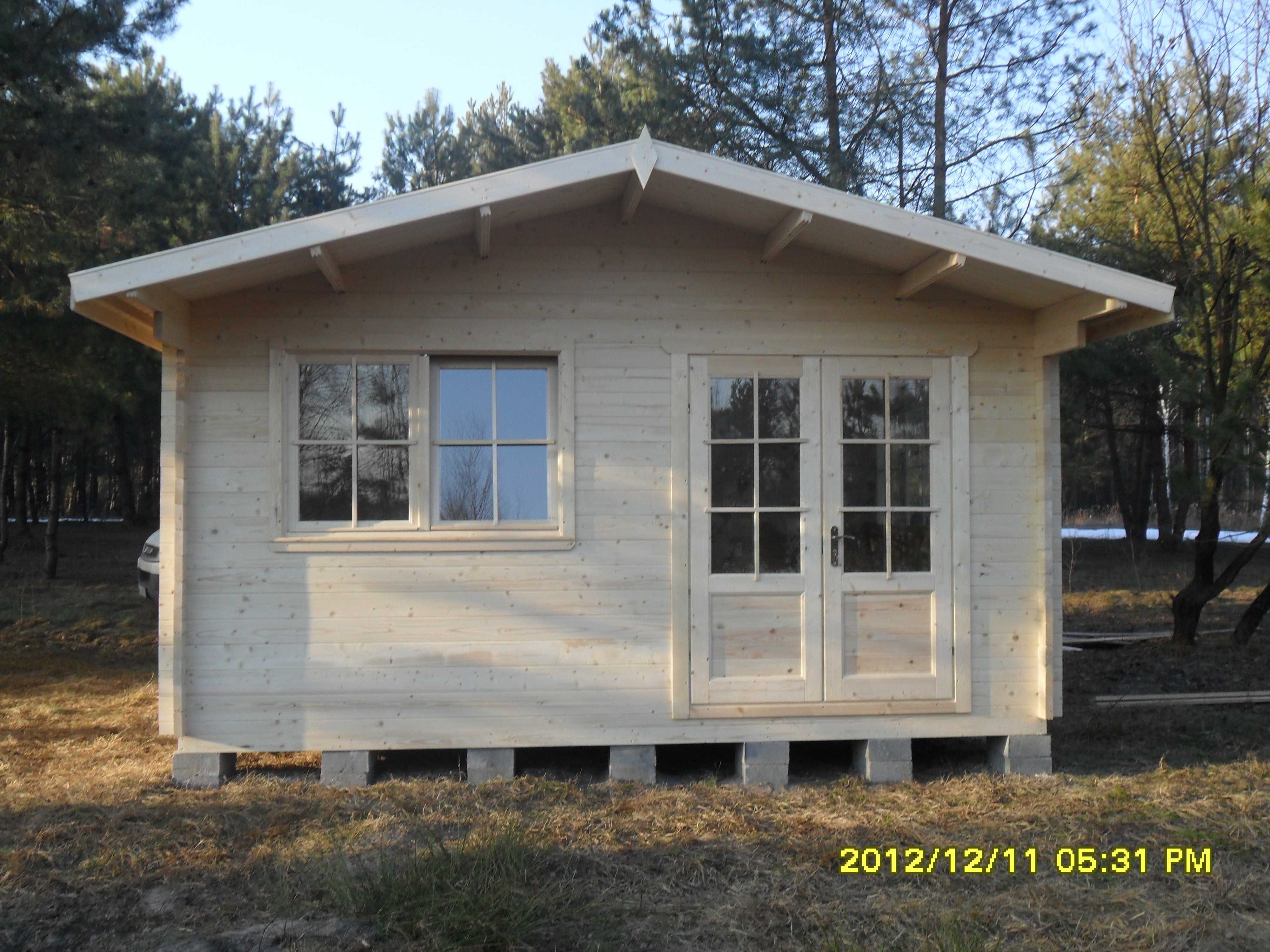 Drewniany domek letniskowy MAJKA 5X5 22 M2