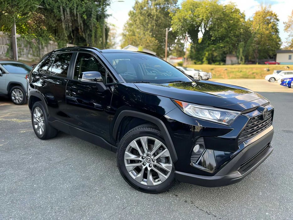 Toyota RAV4      2020