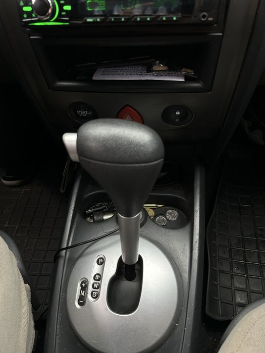 Продам авто рено меган 2