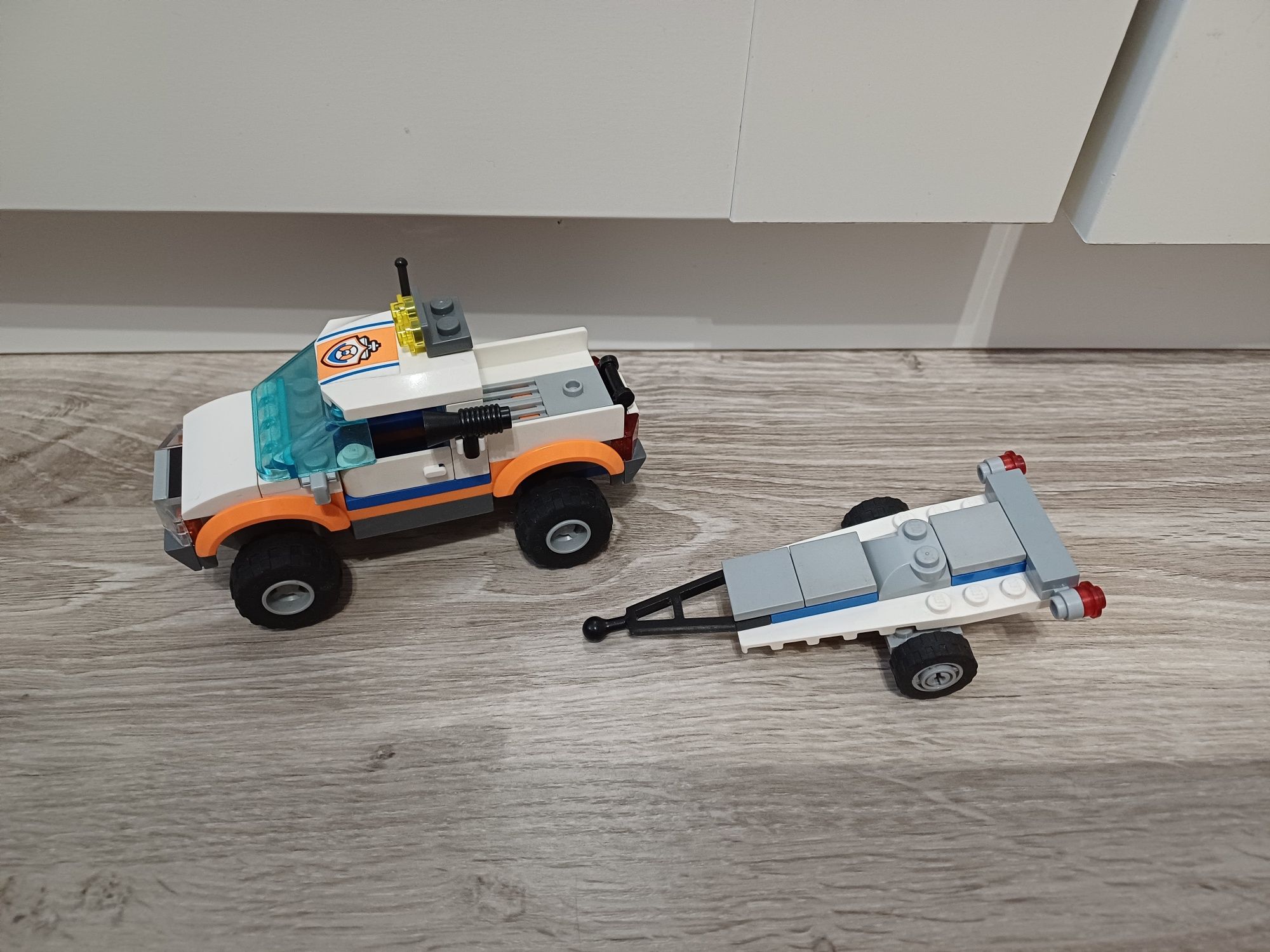 Lego city 60012 4x4 & Diving Boat