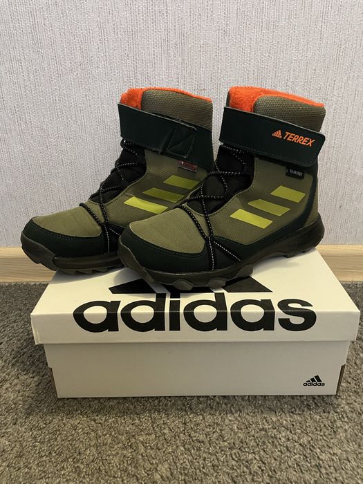 зимове взуття Adidas Terrex