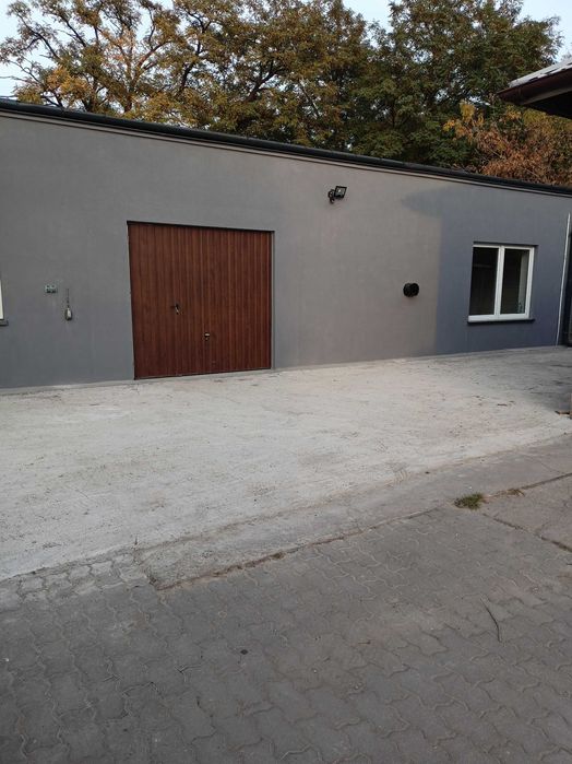 Hala-Magazyn i część działki