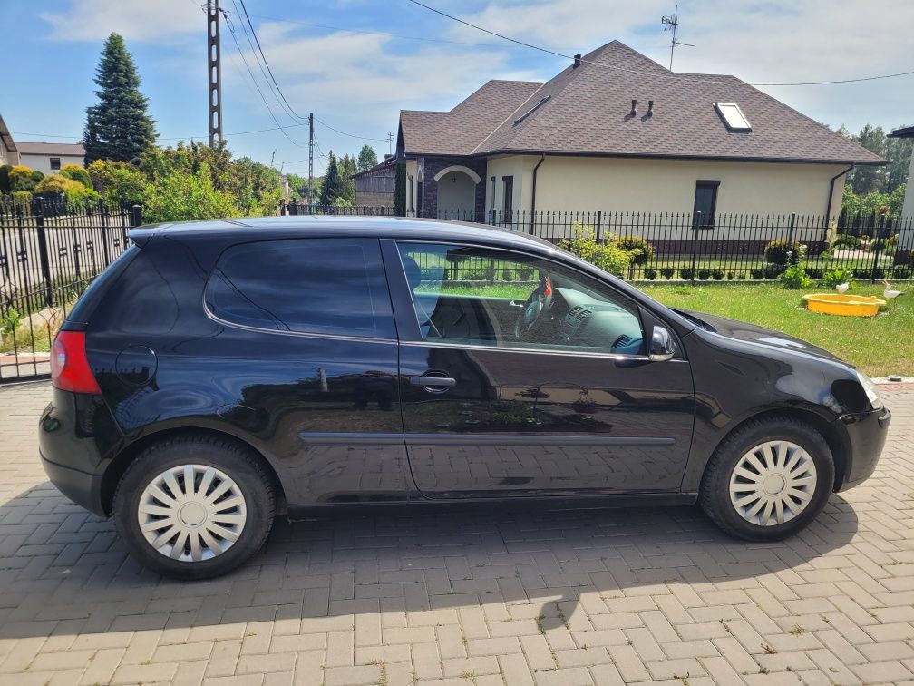 VW Golf V , 1.6MPI, 2005r, zarejestrowany,  klimatyzacja