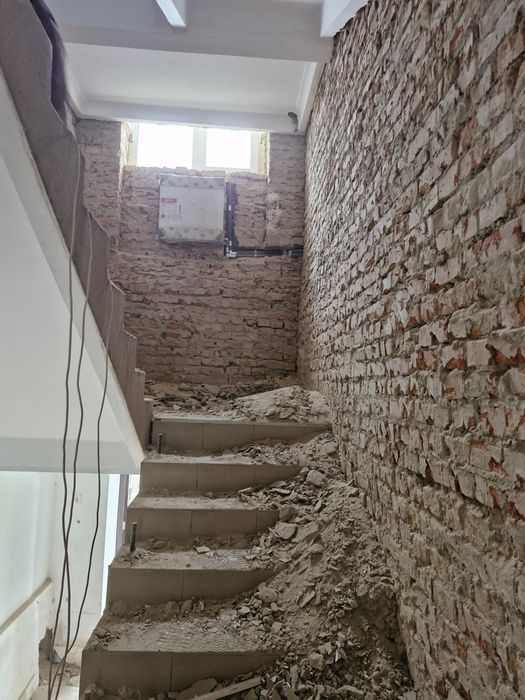 Демонтажні роботи будь якої складності. Можлива безготівка