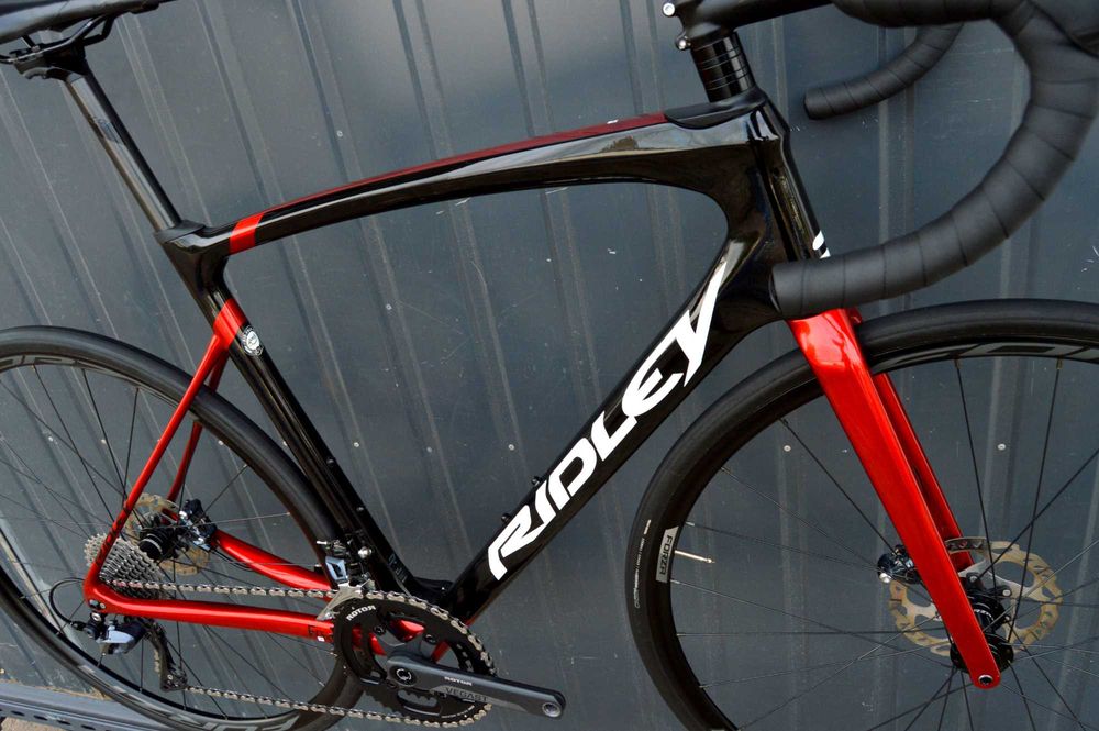 Premium komfortowa szosa RIDLEY FENIX DISC ULTEGRA M R8000 endurance