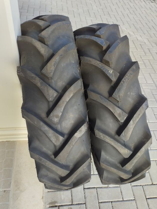 Pneus para tractor 11.2-24 novos BKT