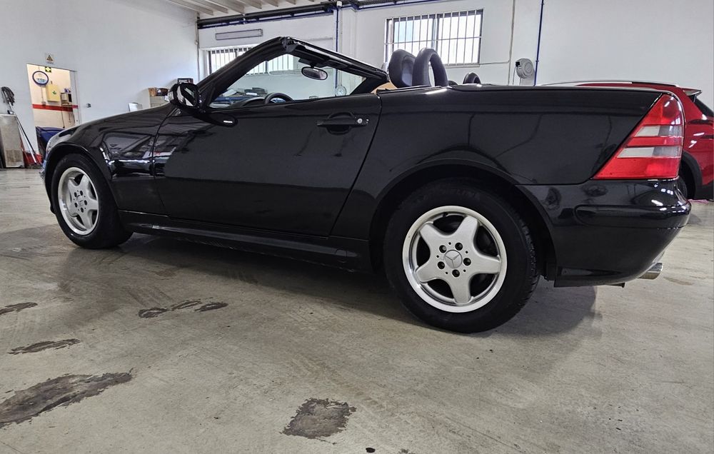 Mercedes SLK 200 rigorosamente novo poucos kms 01